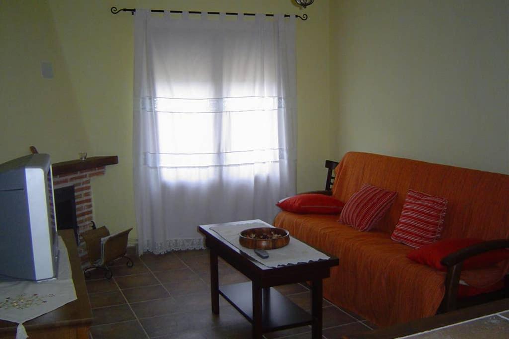 Apartamento Las Eras Hontanares  Exterior photo